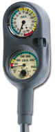 Consola integrada: Manómetro, profundímetro y termómetro.